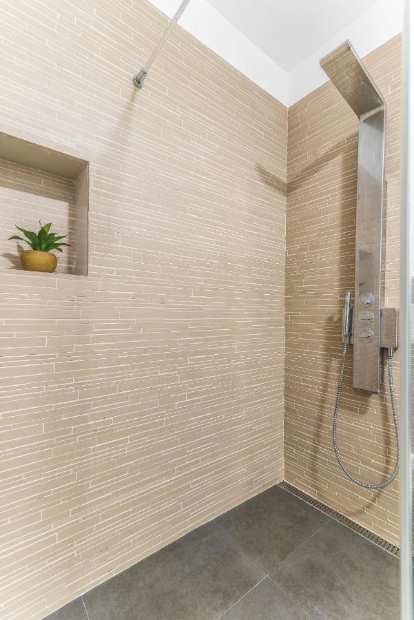Home2Book Stylish Front Line Las Canteras Beach Лас-Пальмас-де-Гран-Канарія Екстер'єр фото